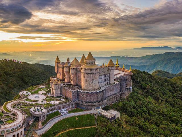 Ba Na Hills