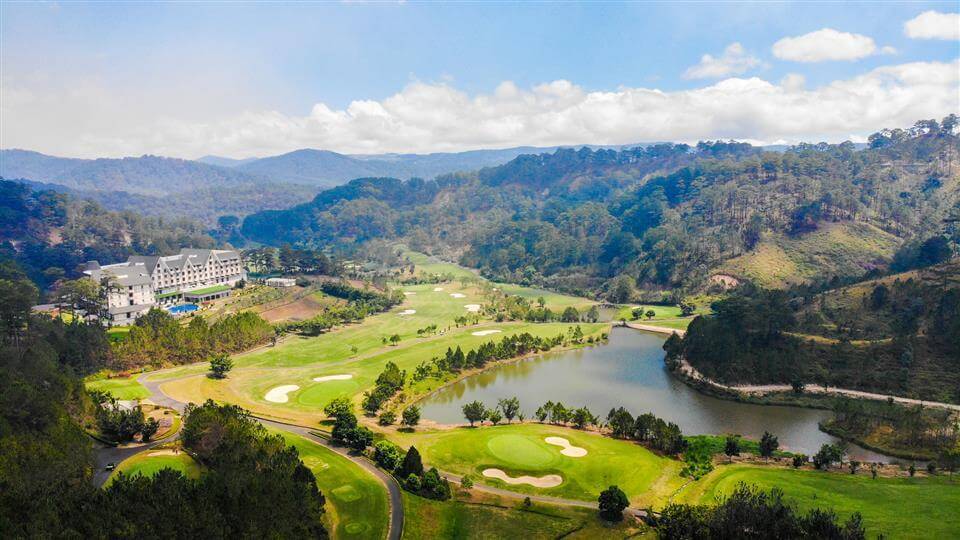 Sacom Tuyen Lam Golf Resort