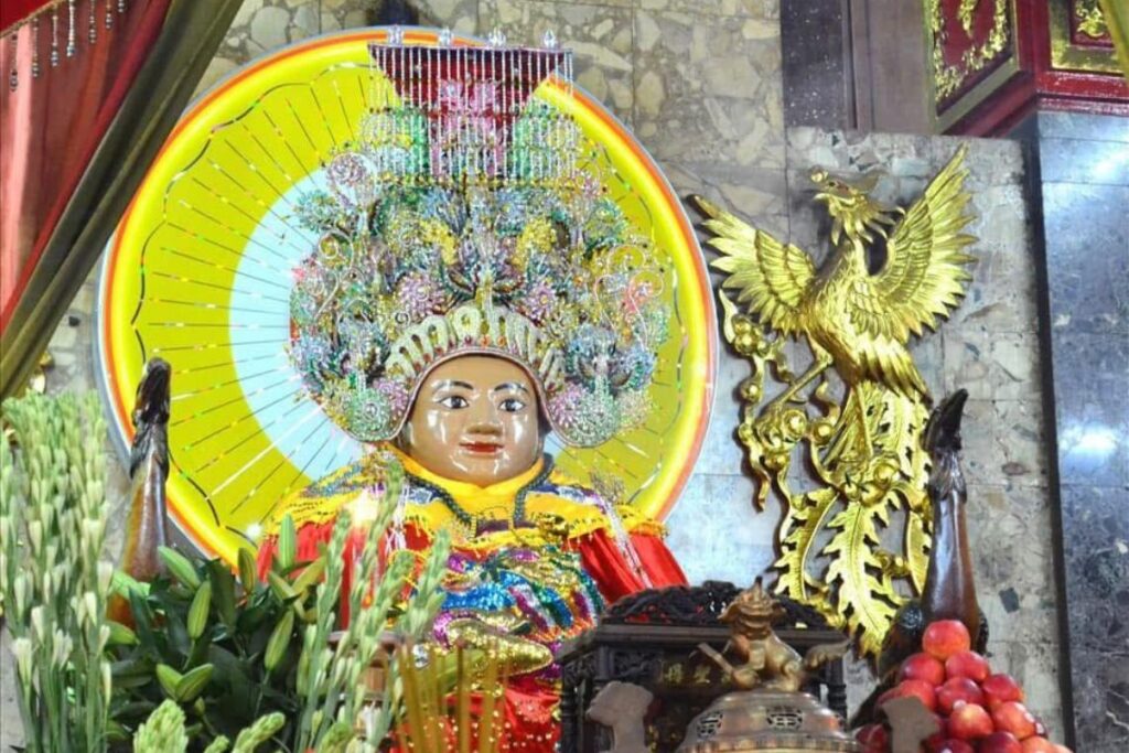 Ba Chua Xu Temple