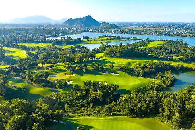 Sky Lake Golf Club Hanoi