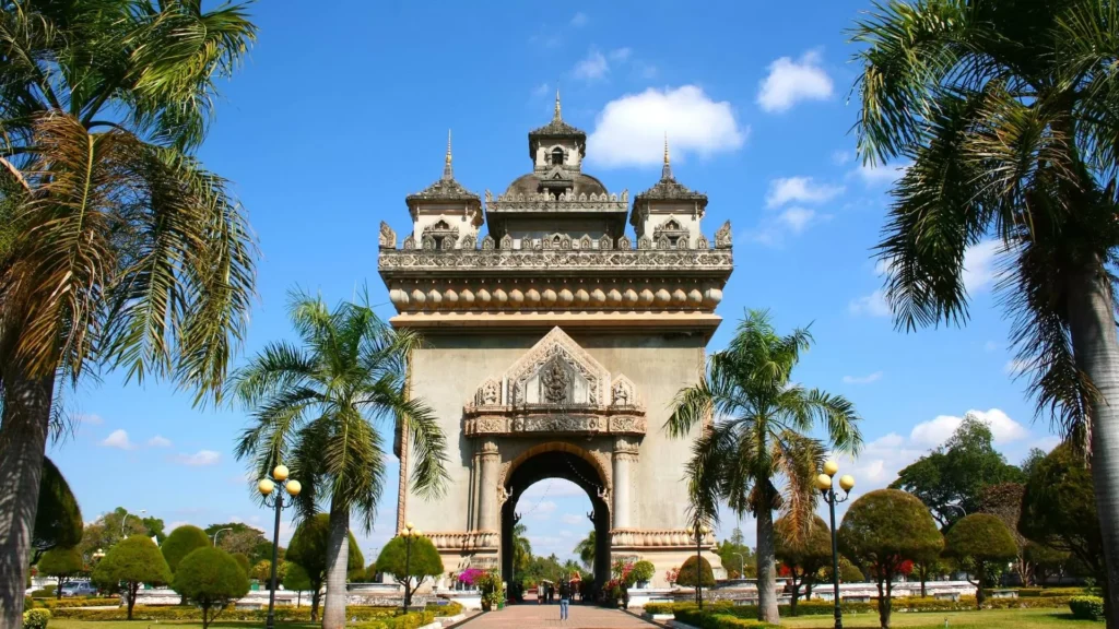 Vientiane Guided City and Temple Tour