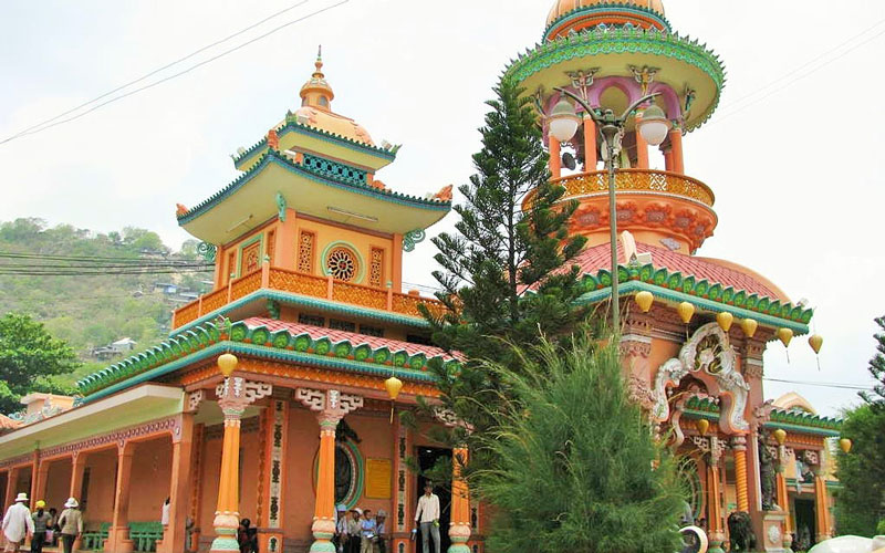 Tay An Pagoda