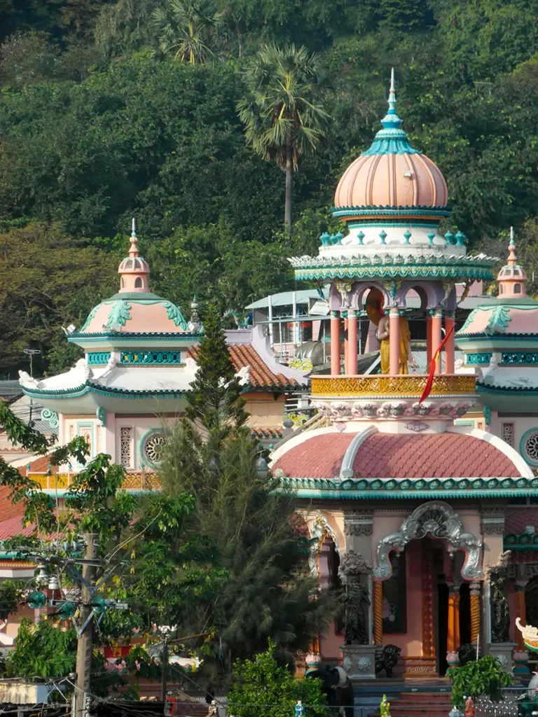 Tay An Pagoda
